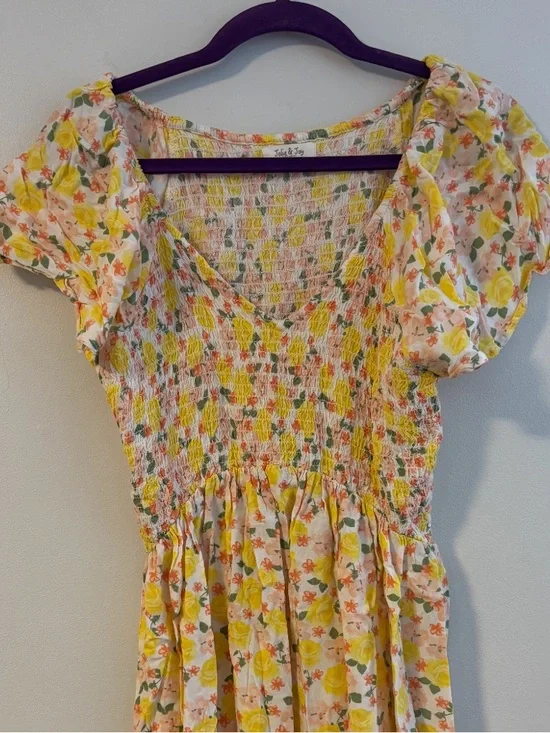 JOLIE & JOY Yellow Floral Smocked V-neck Short Sleeve Mini Sun Dress Size Large - Picture 3 of 5